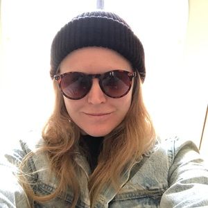 Meet your Posher, Eve